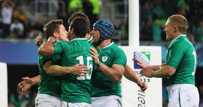 Ireland celebrate O&#39;Driscoll&#39;s try