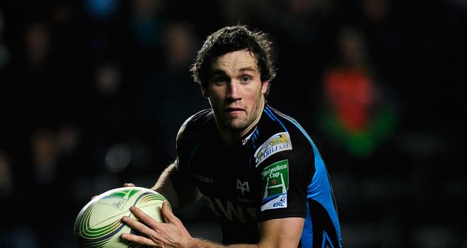 Andrew Bishop: Scored second Ospreys try