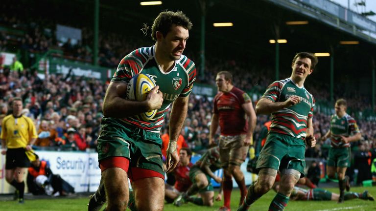 Niall Morris races in to score for Leicester Tigers