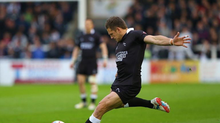 Jimmy Gopperth of Newcastle Falcons kicks a penalty during the RFU Championship play off final second leg match against Bedford Blues at Kingston Park