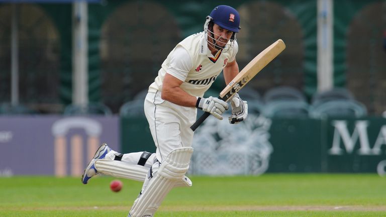 Ryan ten Doeschate batting for Essex during their LV County Championship Division Two match against Worcestershire at New Road