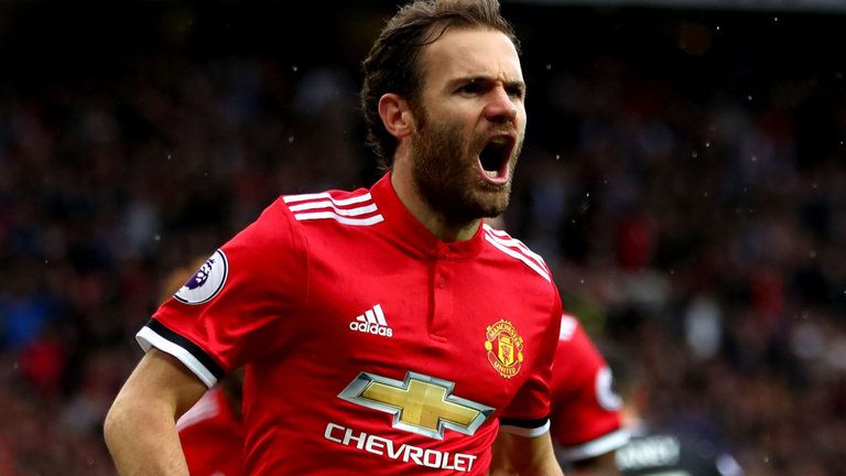 Manchester United trigger clause to extend Juan Mata's contract