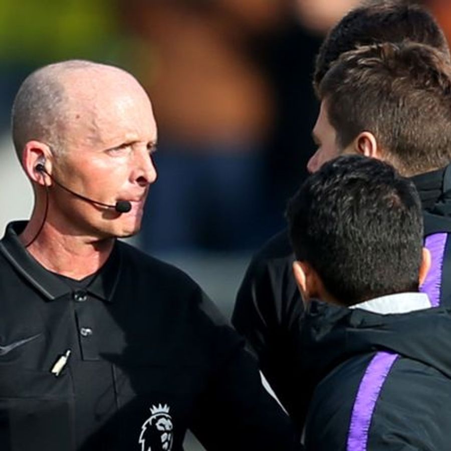 Mauricio Pochettino confronted Mike Dean after Tottenham's loss at Burnley